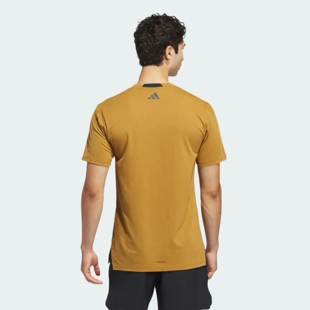 NWT adidas Mahomes Bronze Strata Men's Designed 4 Training T-Shirt -‎ Size XS